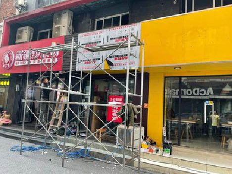 洪江制作广告招牌如何避免它发黄？